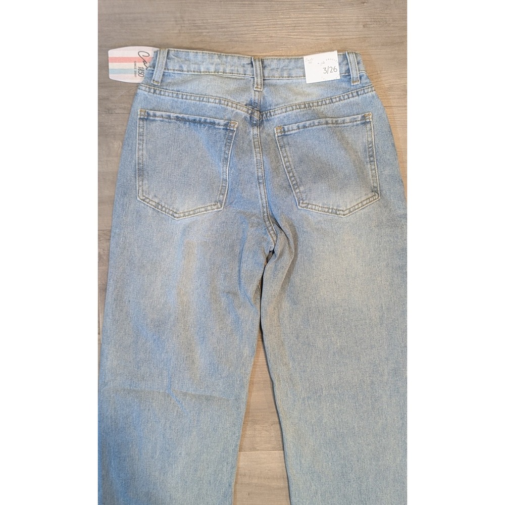 Cali 1850 Floral Embroidered Straight-Leg Jeans Women's Size 3/26 Light Wash - Picture 4 of 4